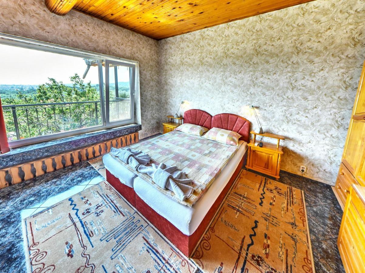 Villa Summer House St. Konstantin og Helena Eksteriør bilde